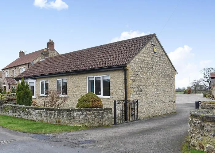 Stonehaven * West Tanfield